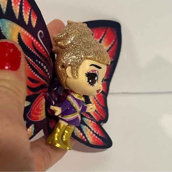 Hatchimals Pixies Wilder Wings Groovy Ginny Glittery Pixie & Snow Ball Sierra! - Picture 11 of 14